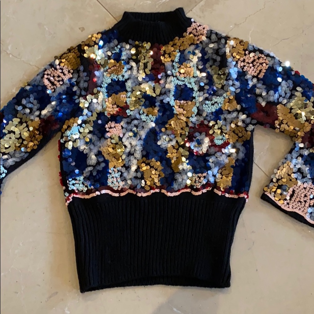 Zara sweater size medium